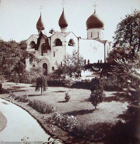 Покровский храм Марфо-Мариинской обители